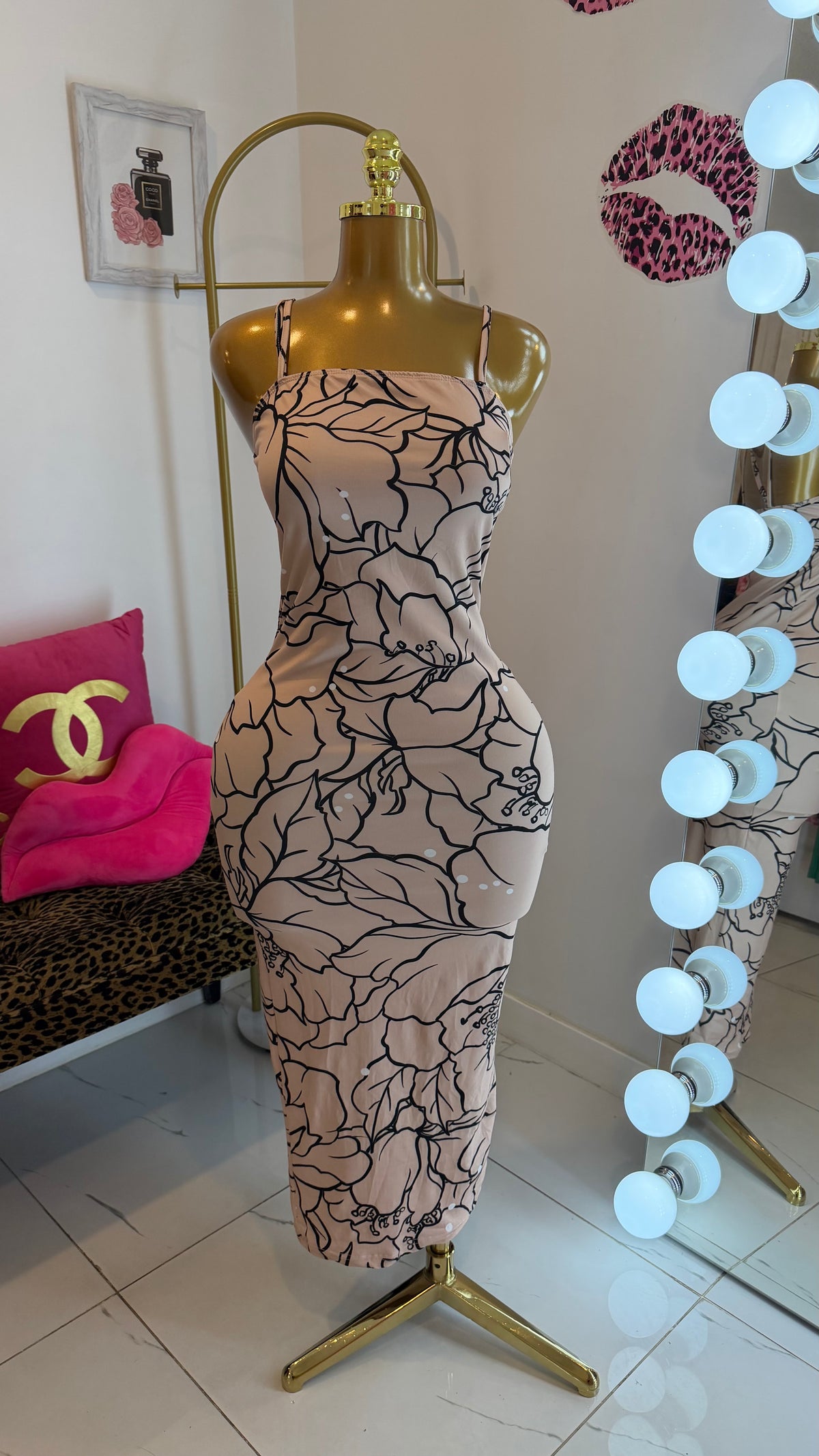 Blush Floral Outline Bodycon Dress